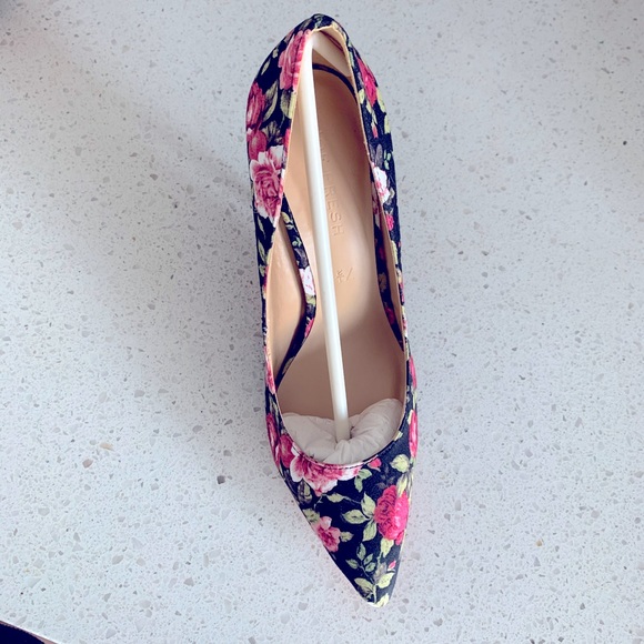 Joe Fresh Spring High Heels - Picture 2 of 3